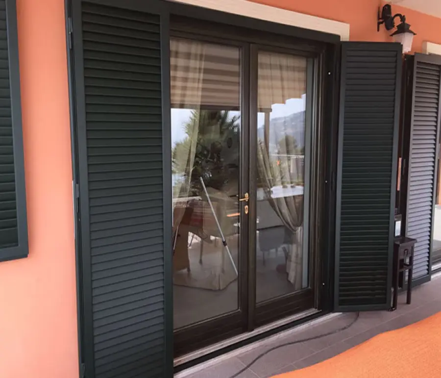 Gli infissi in acciaio: modelli e vantaggi nelle case private