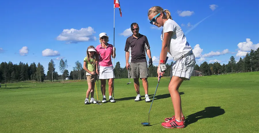 Impara a giocare a golf gratis, ecco dove