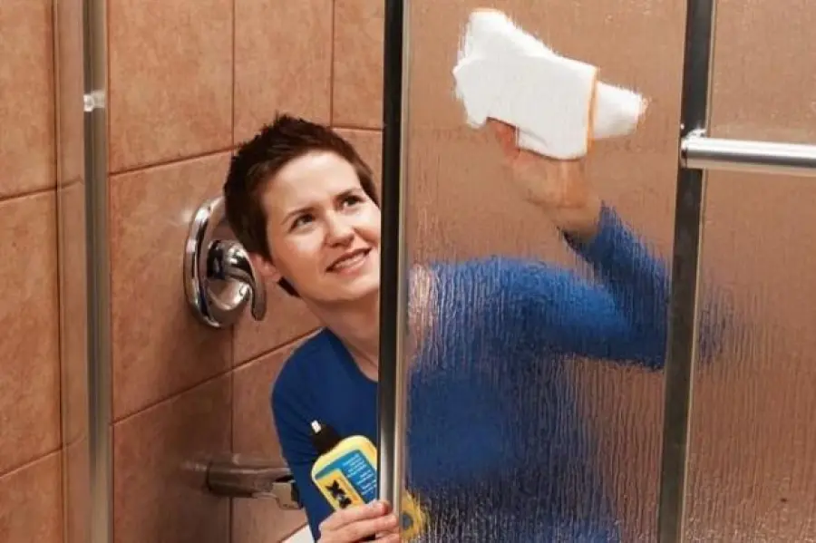 Come fare manutenzione al box doccia?